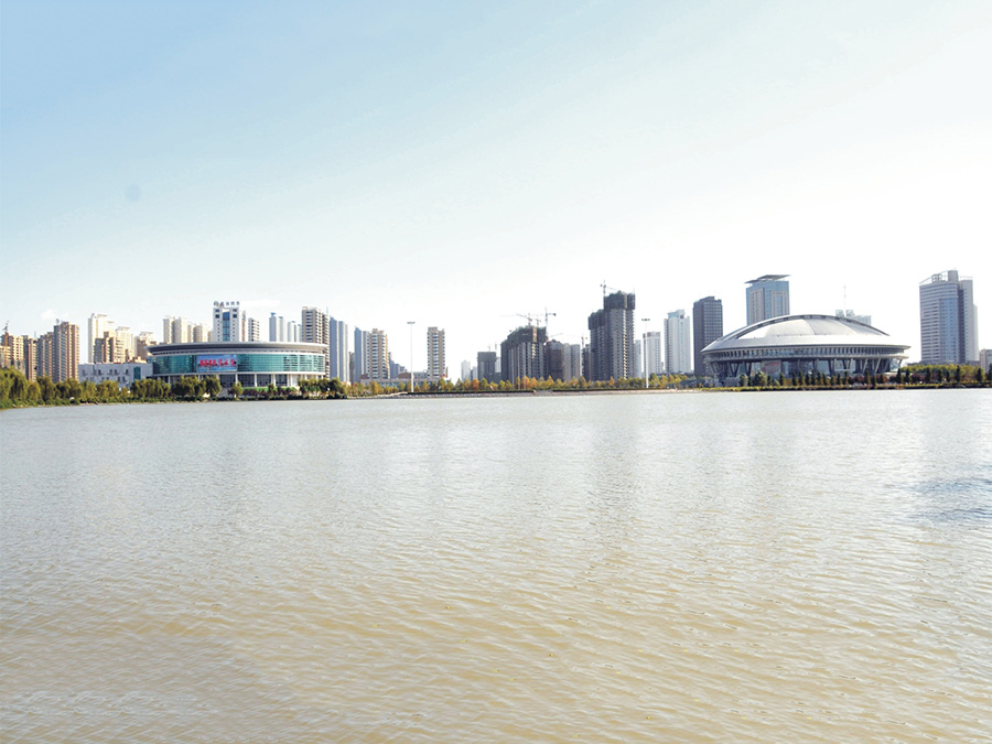 洛陽新區體(tǐ)育中心淩波胡